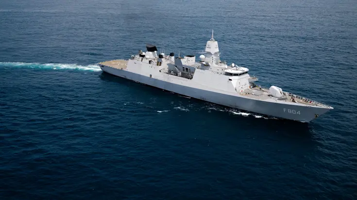 Zr.Ms. De Ruyter op volle zee.