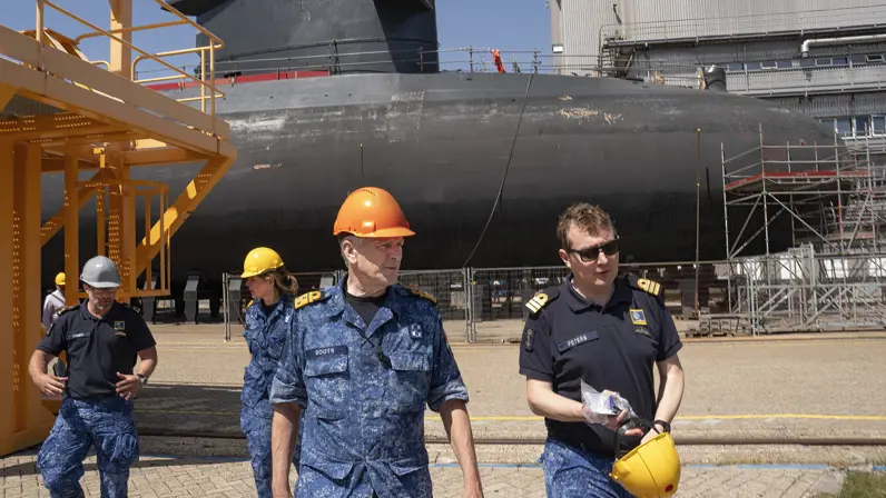 VADM Boudewijn Boots ziet genoeg ontwikkeling bij Defensie. Dat is anders dan voorheen.