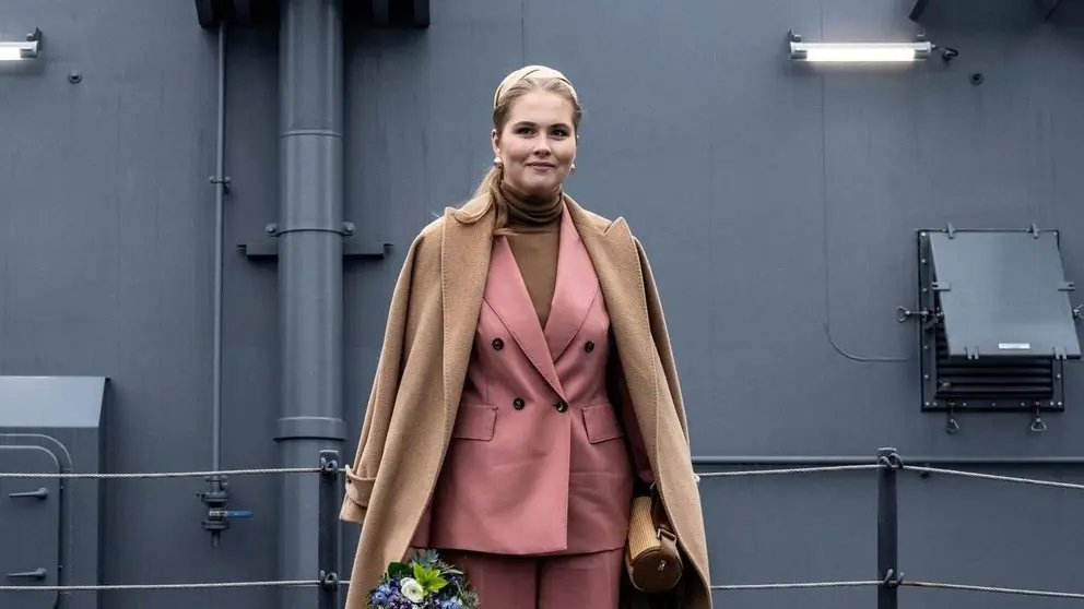 Archieffoto van prinses Amalia bij de doop van het Combat Support Ship Den Helder.
