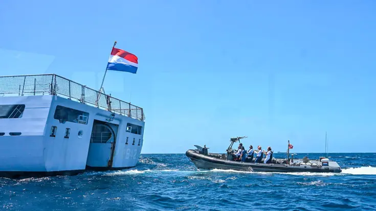 De Frisc vaart naar de Zr.Ms. Friesland.