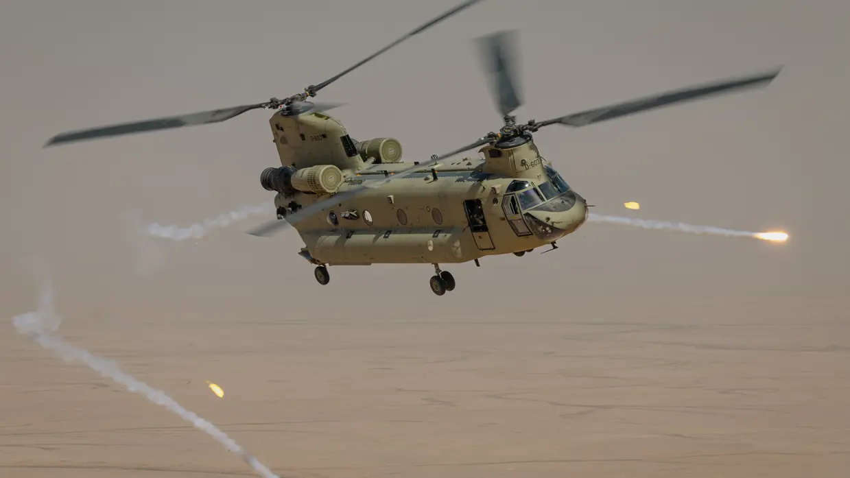 Chinook transporthelikopter.