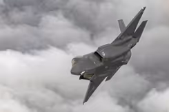 F-35-gevechtsvliegtuig in de lucht.