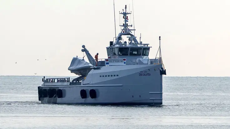 Zr.Ms. Galatea vaart op zee