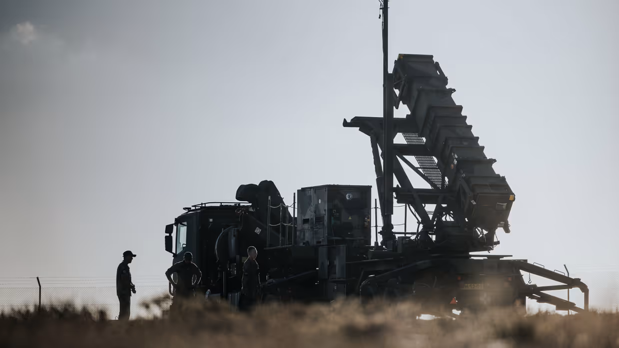 Raketartillerie staat klaar om afgevuurd te worden.