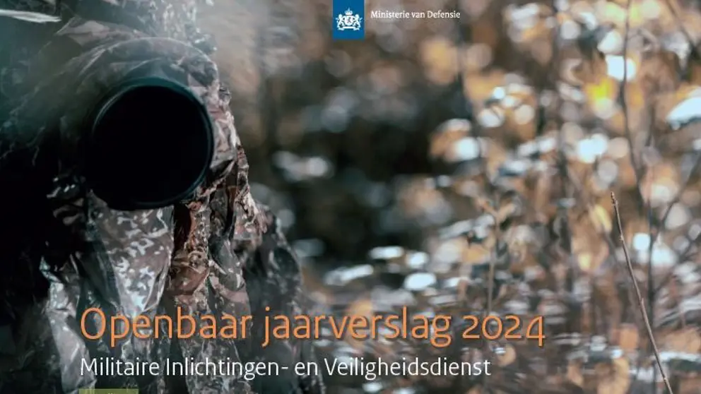 Ondefinieerbare voorstelling in grijs/bruintinten op voorkant Openbaar jaarverslag 2024 van de MIVD.