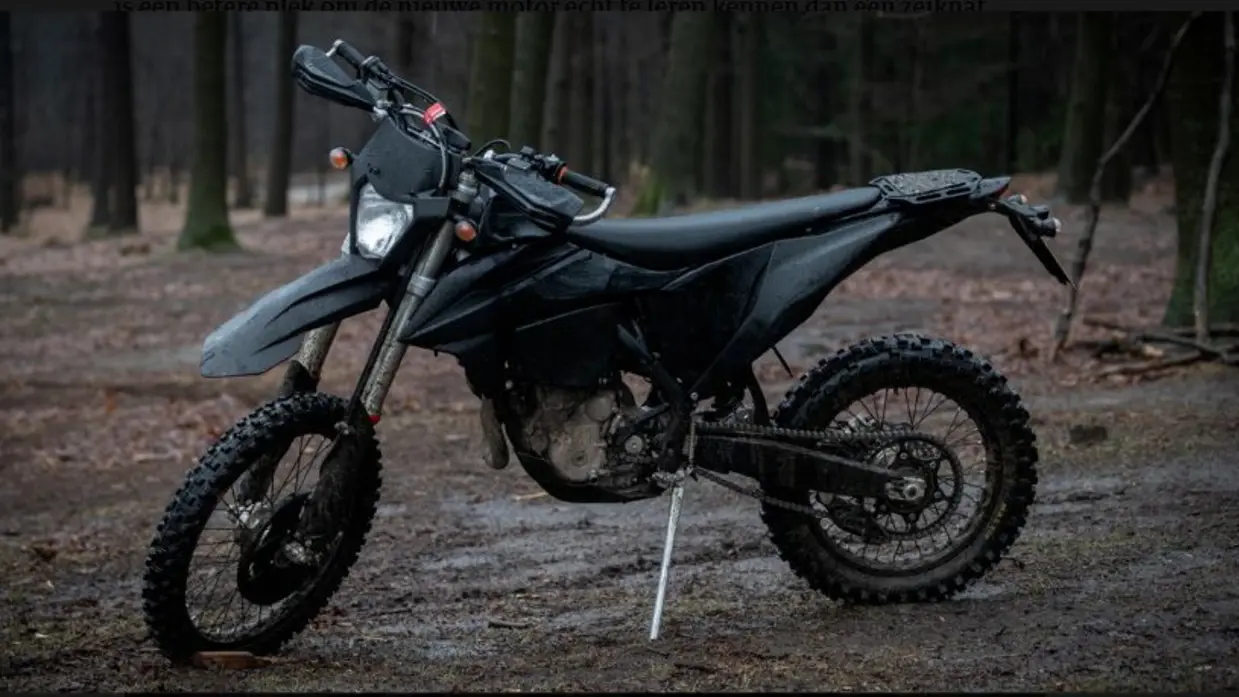 Portretfoto van de KTM, de motor die door 11 Luchtmobiel ingezet wordt.