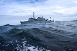 Zr.Ms. Willemstad op volle zee